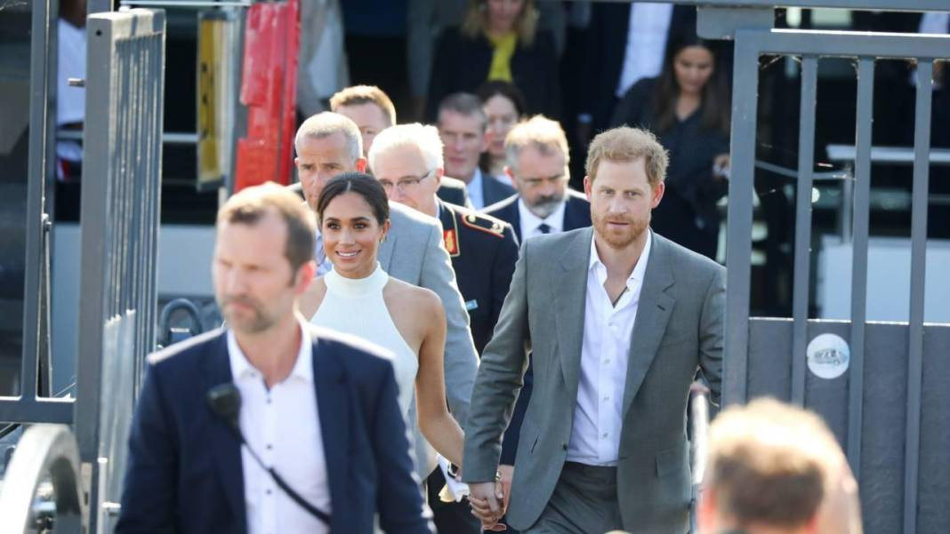 Kraliyet ailesinde yeni bomba! Meghan Markle’nin twerk videosu sızdı, ortalık yine karıştı - Resim: 25